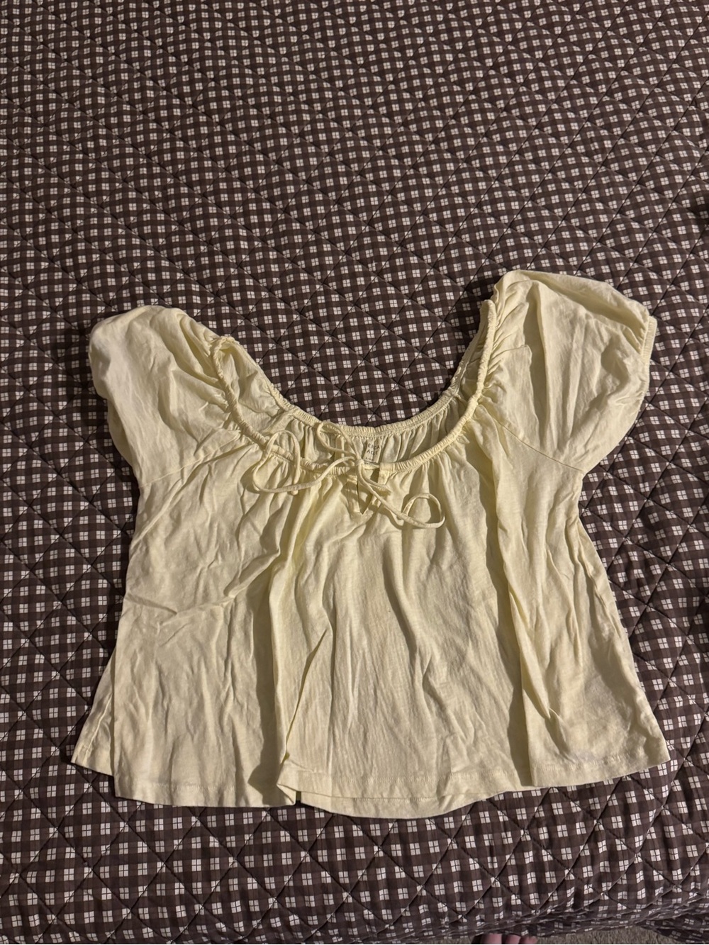 American Eagle Outfitters Pale Yellow Cropped Peasant Top